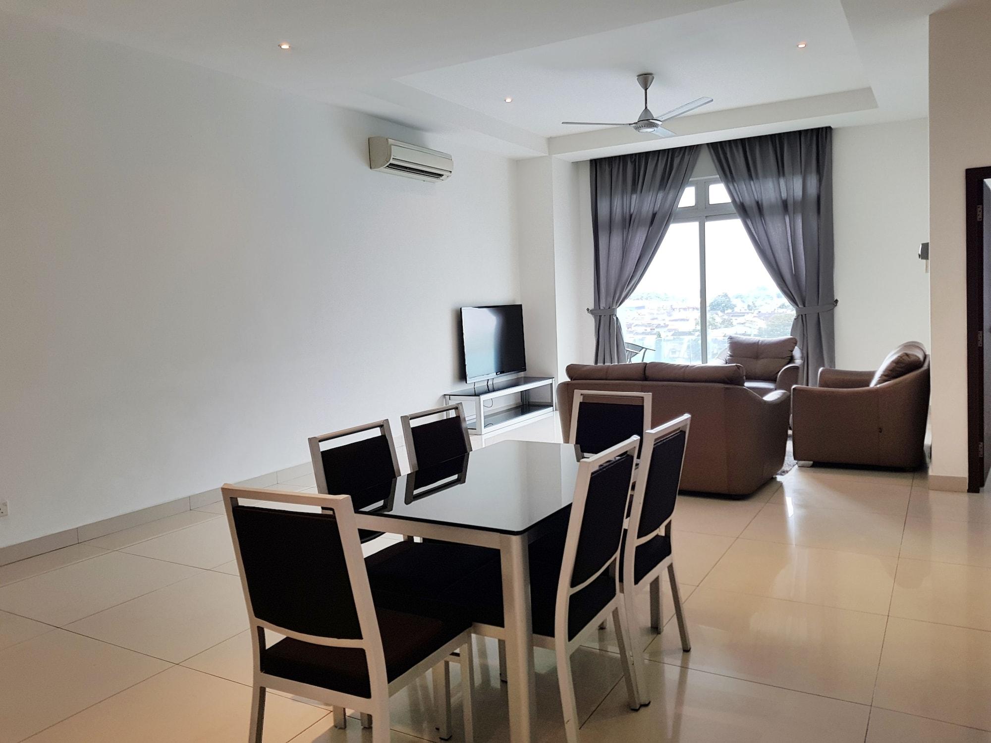 Ksl Hotel & Resort Τζόχορ Μπάχρου Εξωτερικό φωτογραφία Interior of a modern apartment