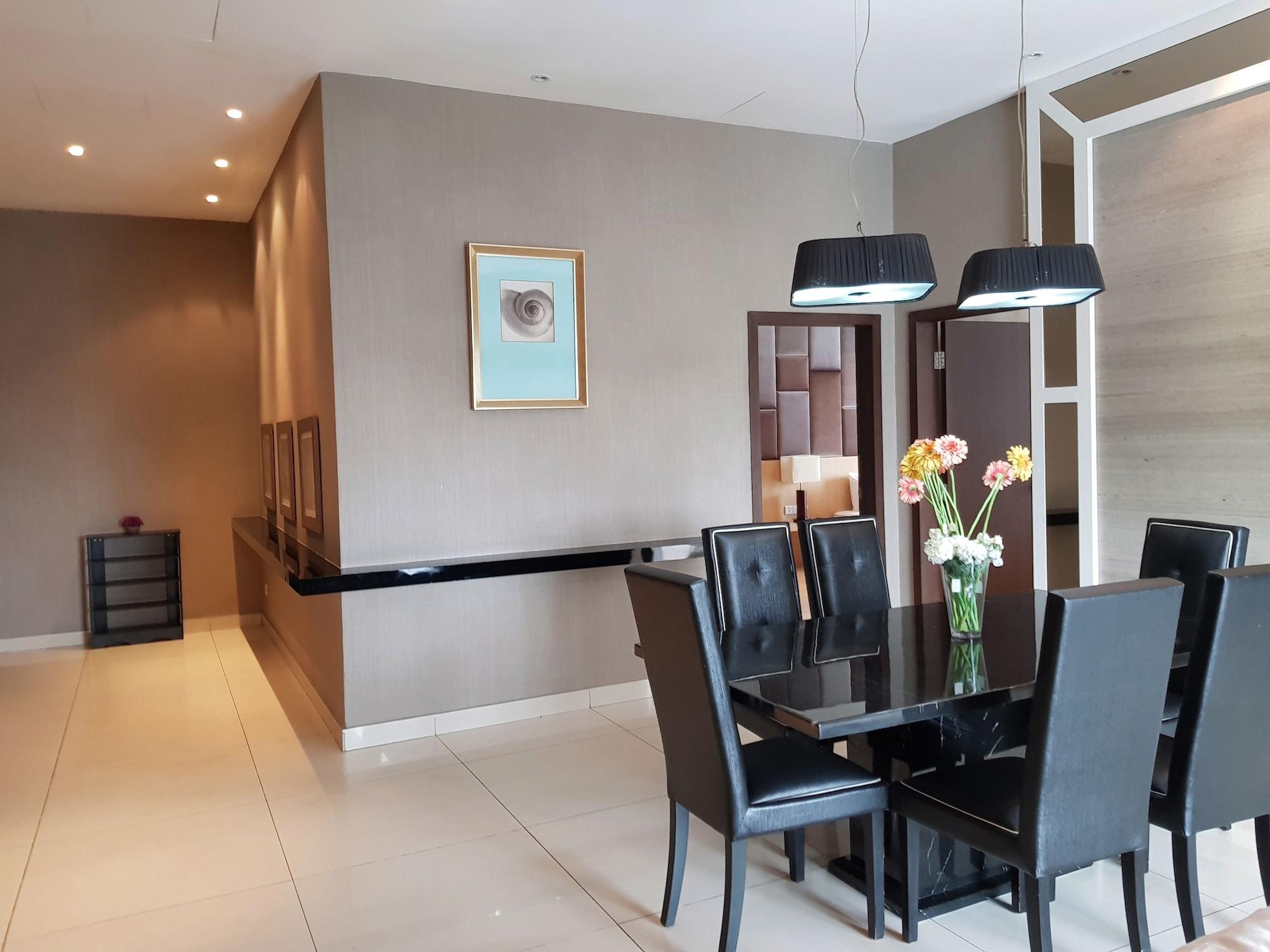 Ksl Hotel & Resort Τζόχορ Μπάχρου Εξωτερικό φωτογραφία Interior of a modern apartment in Singapore