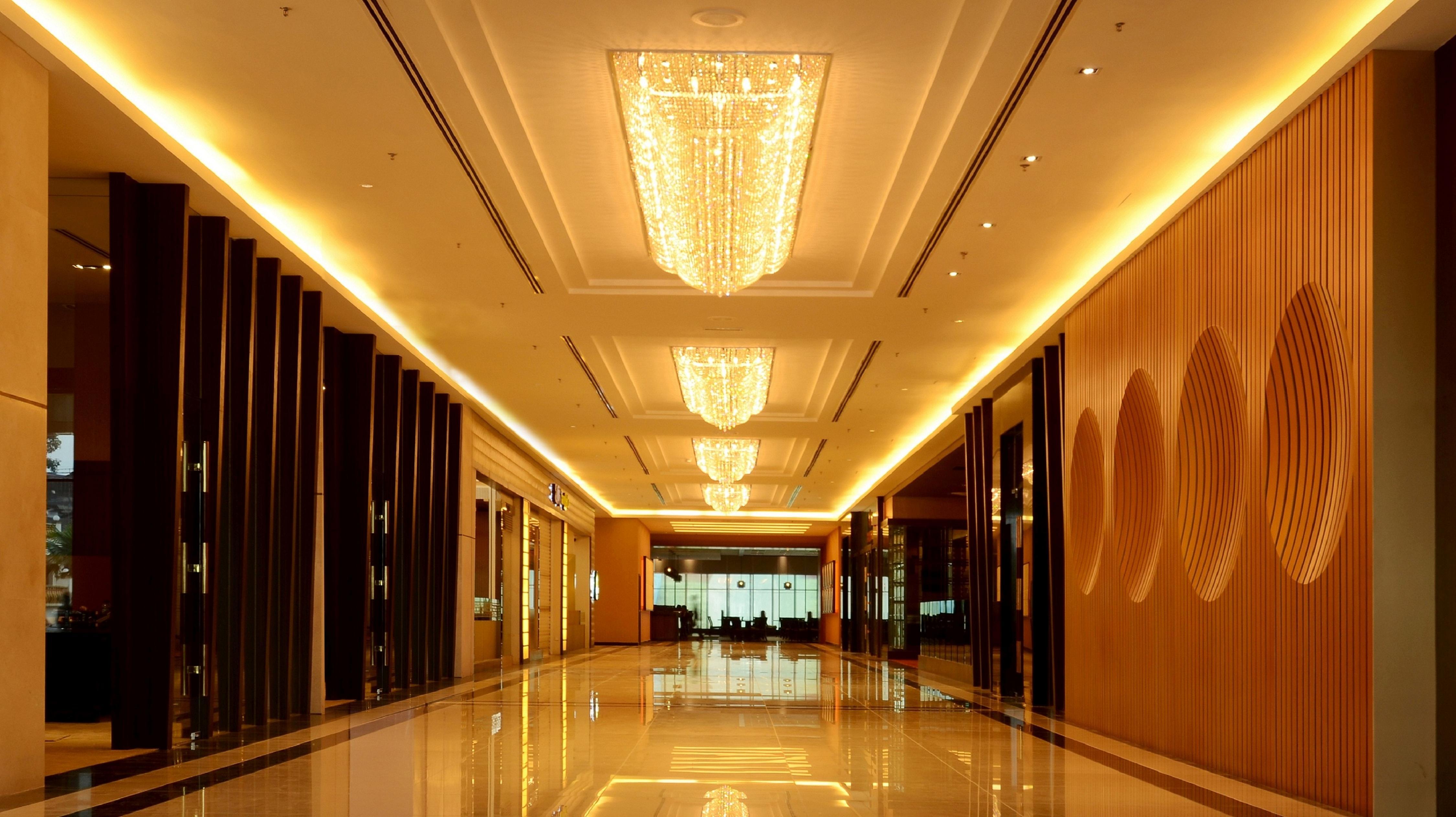 Ksl Hotel & Resort Τζόχορ Μπάχρου Εξωτερικό φωτογραφία Interior of the hotel