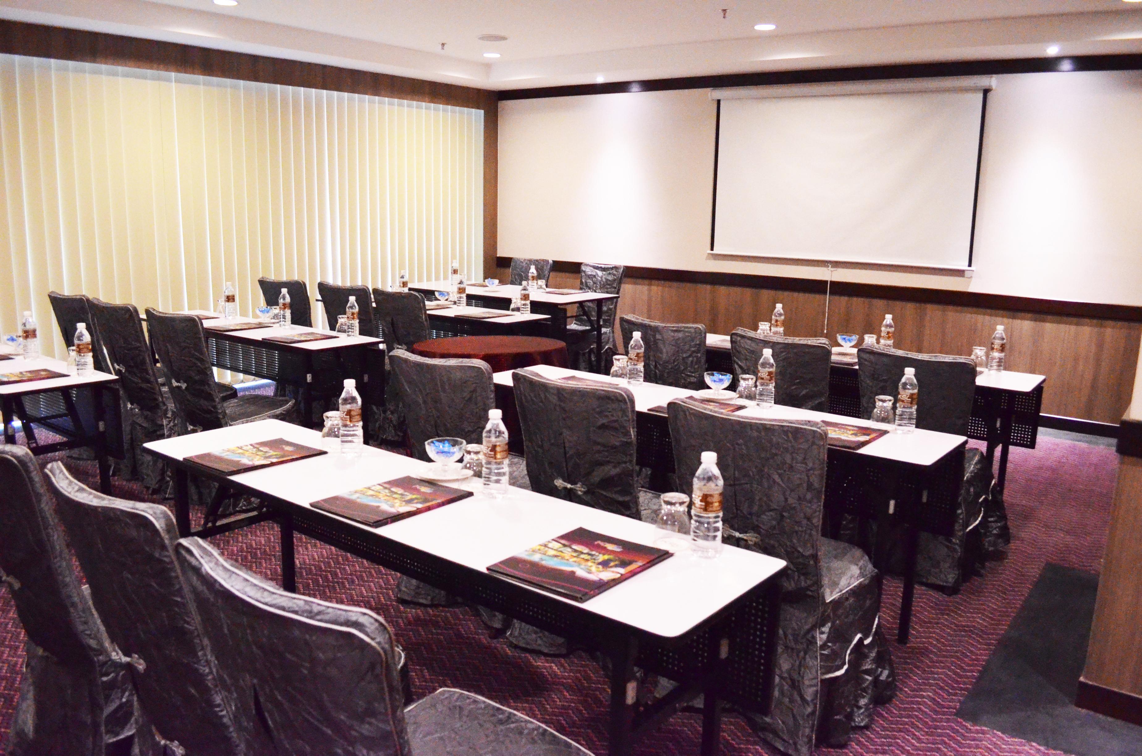Ksl Hotel & Resort Τζόχορ Μπάχρου Εξωτερικό φωτογραφία The meeting room of the hotel