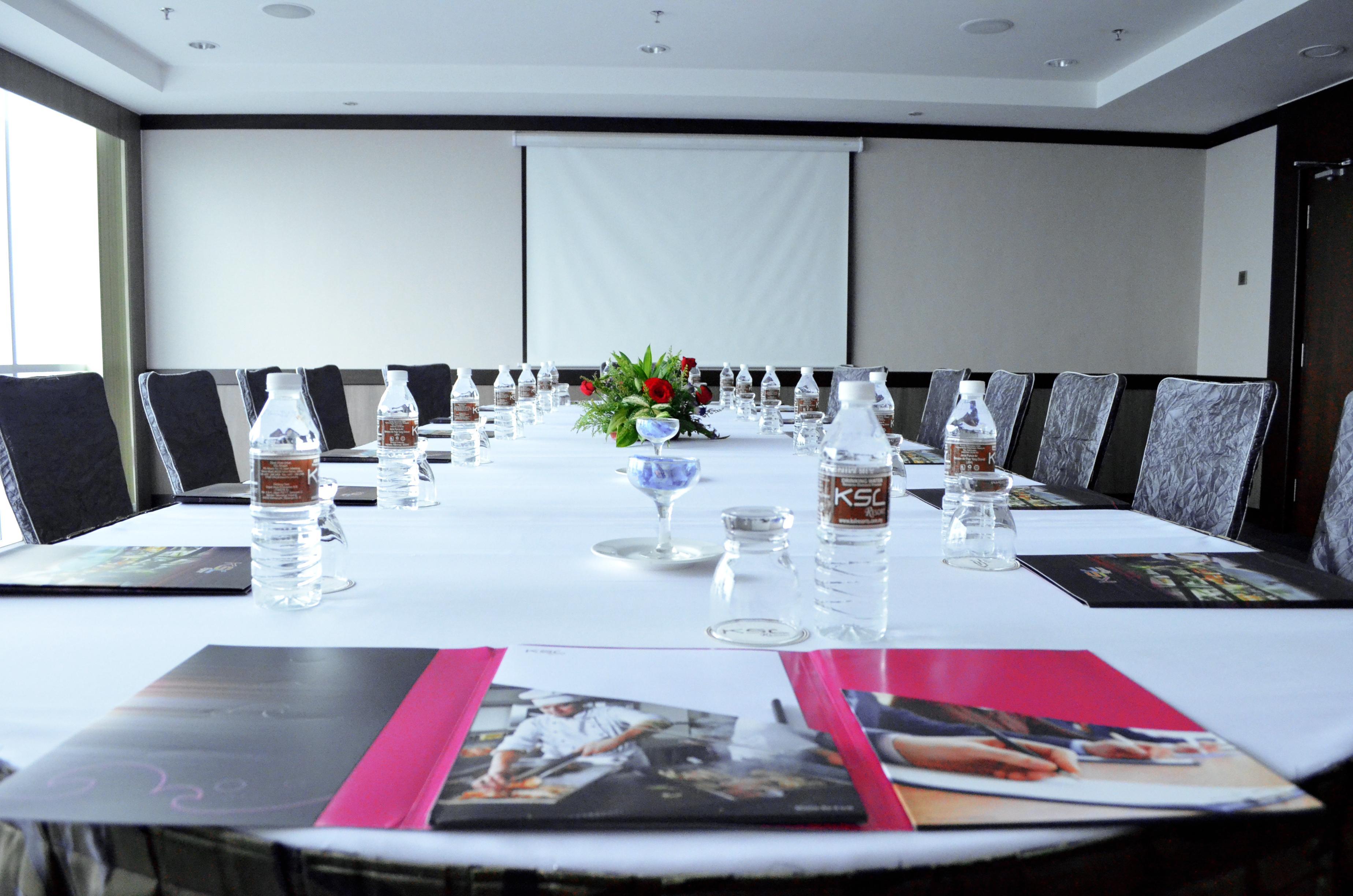 Ksl Hotel & Resort Τζόχορ Μπάχρου Εξωτερικό φωτογραφία The meeting room of the hotel